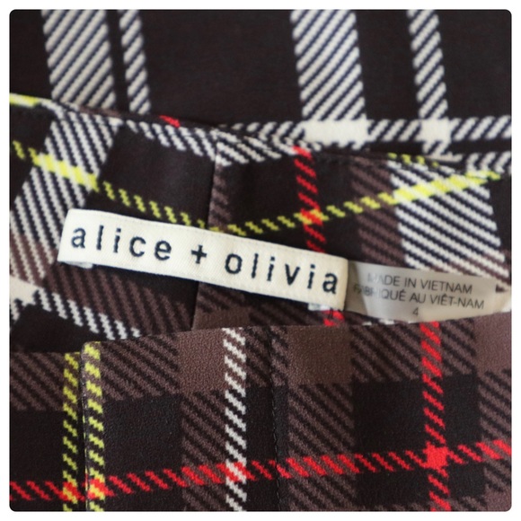 ALICE + OLIVIA Dylan Plaid Wide Leg Pant - Picture 11 of 12